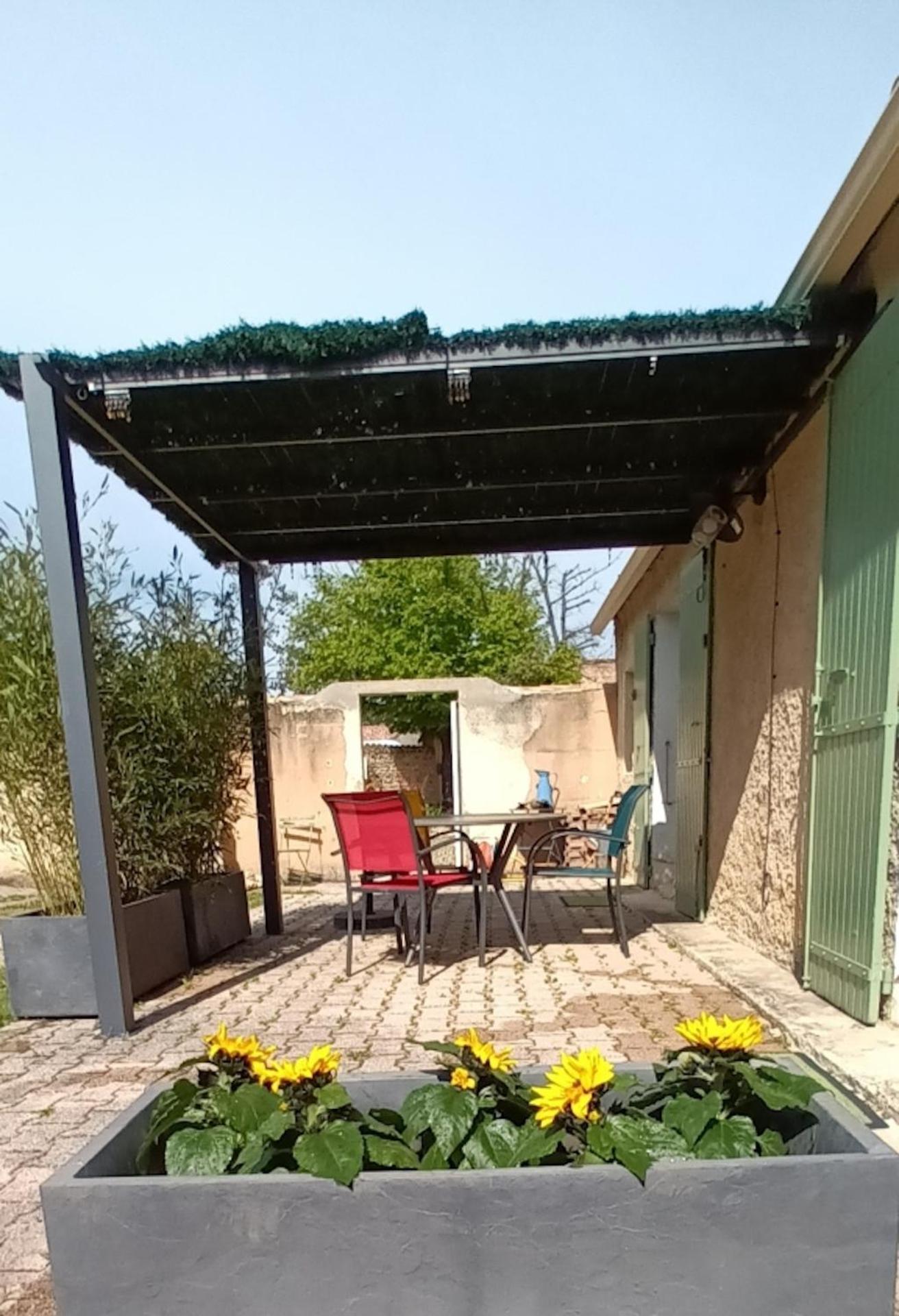 Gite Des Laquets Sérignan-du-Comtat Екстериор снимка